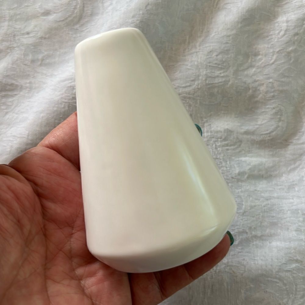 Ever Spring White Ceramic Reed Diffuser Vase